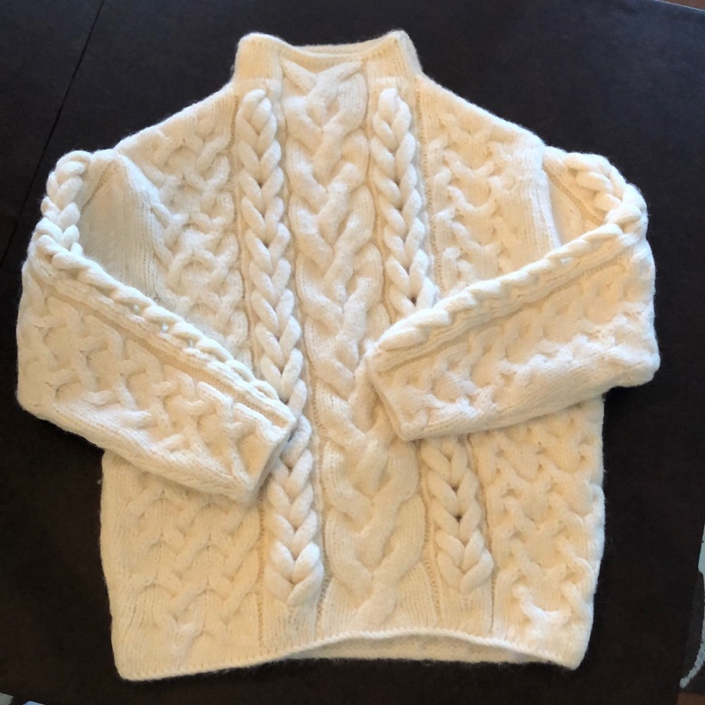 Free People Braided Cable Pullover Sweater Size XS Ivory- never worn-